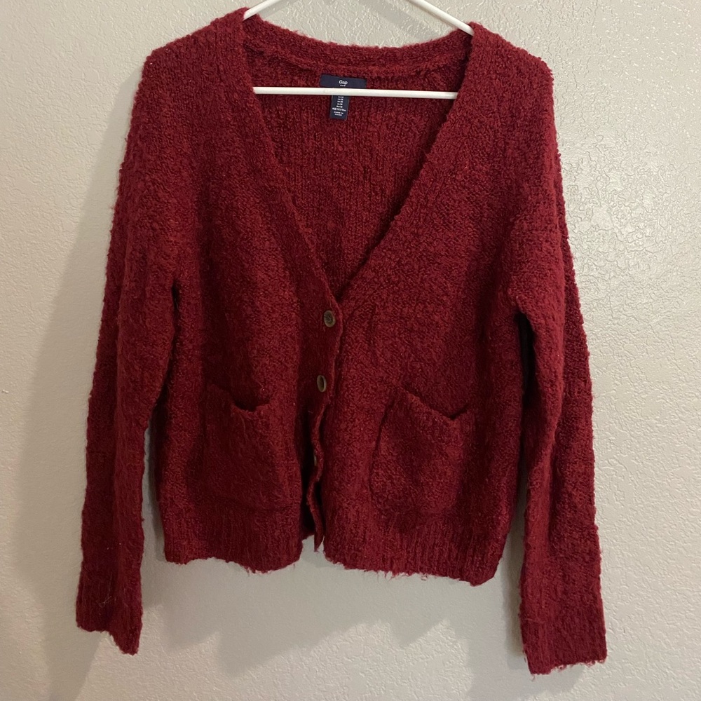 Gap Sweater: Size medium.